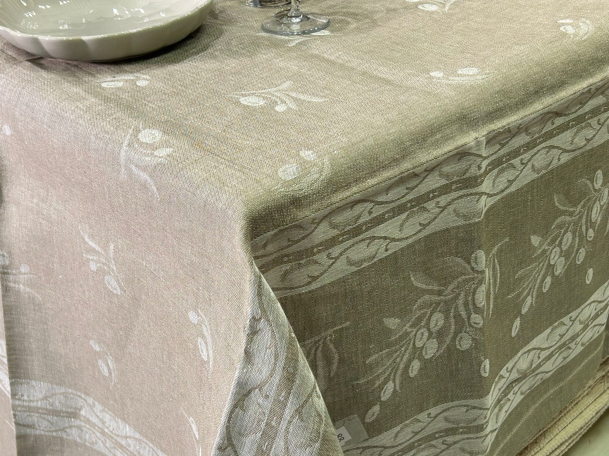 TABLECLOTH OLIVE PURE LINEN