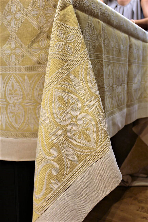 MIXED LINEN IMPERIAL TABLECLOTH